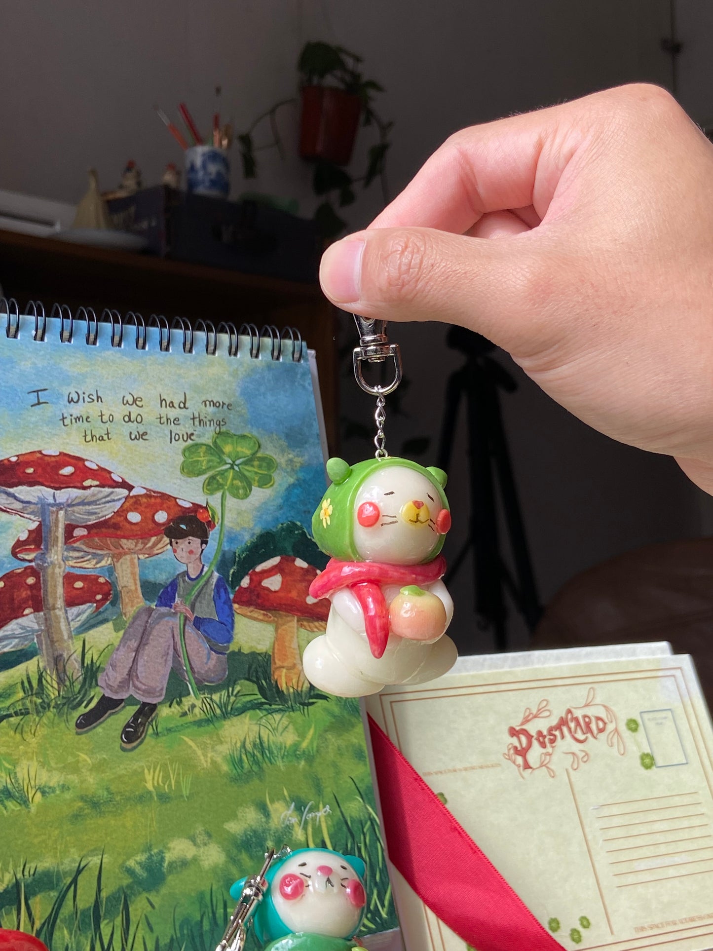 Mrs Orange Holiday keychain